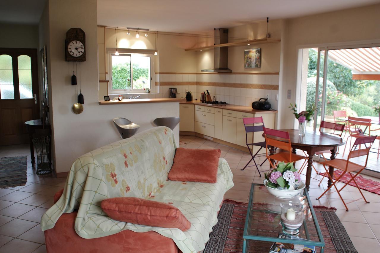 Gite Au Bouzigues Monlaur-Bernet Экстерьер фото